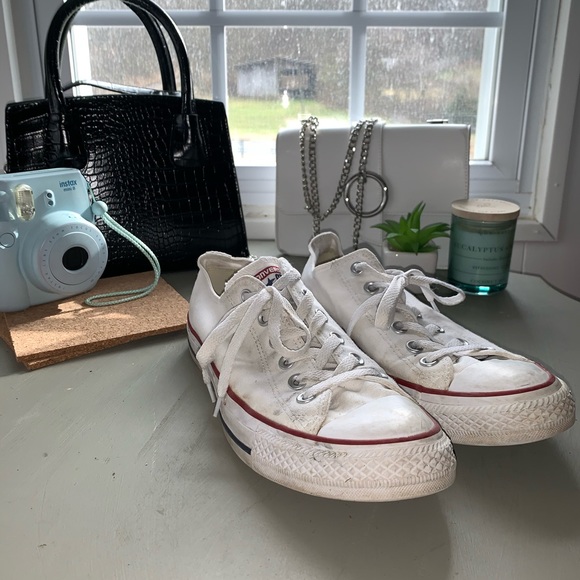 white converse - Picture 5 of 6